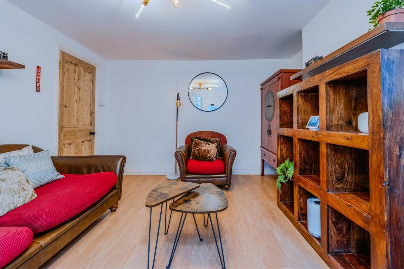 Flat With Parking Appartamento *